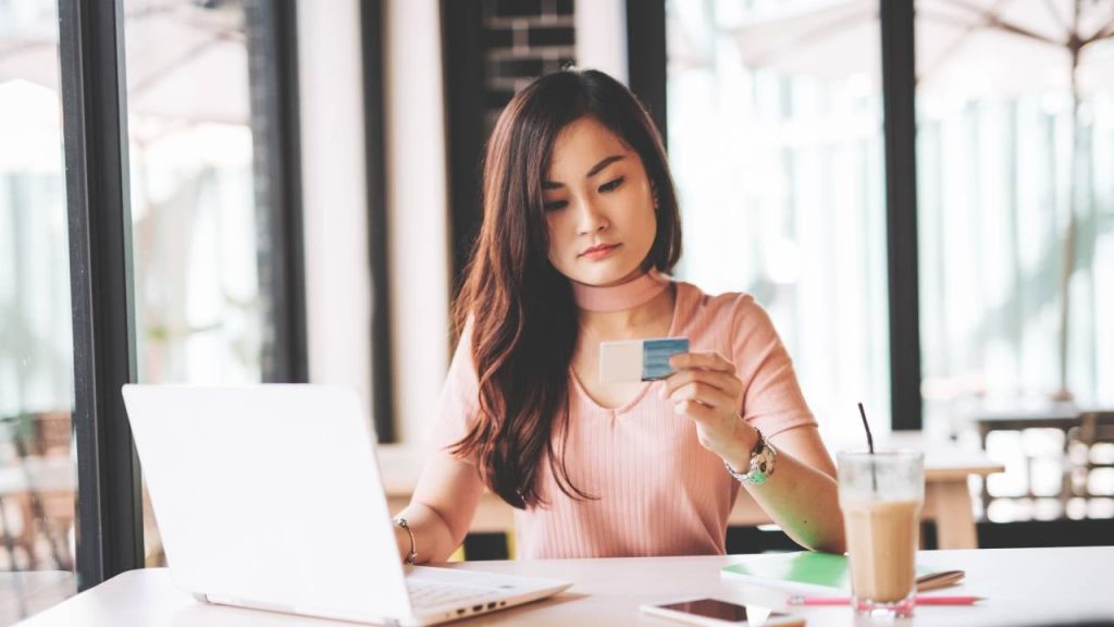 How a new credit card can fight inflation